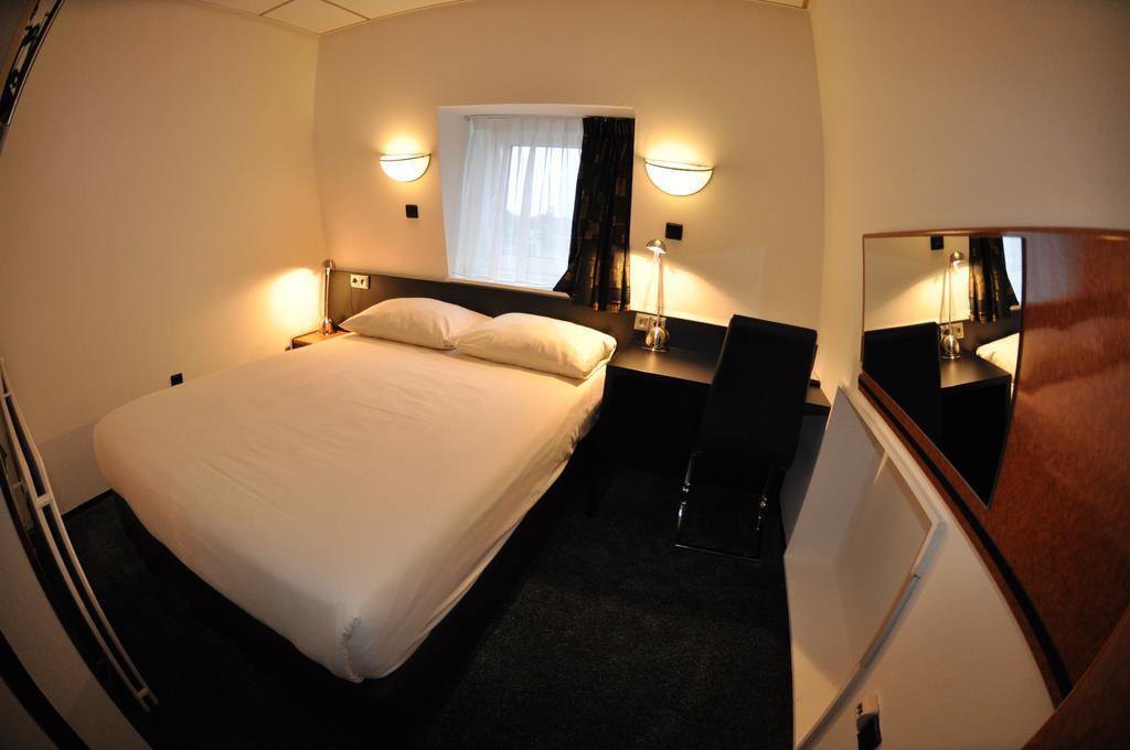 Budget Hotel Le Beau Rivage Мидделбург Номер фото